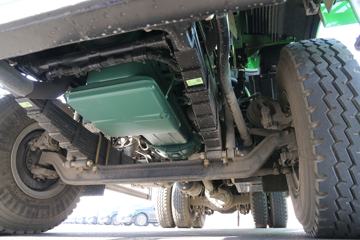 һ����� ��J6P�ؿ� 440���� 6X4 5.6��LNG������ж��(����)(CA3250P66M25L1T1E6)ͼƬ