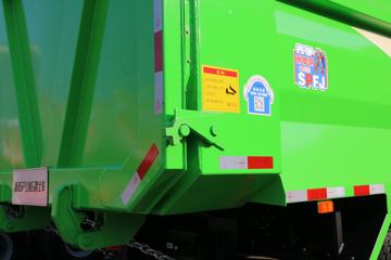 һ����� ��J6P�ؿ� 440���� 6X4 5.6��LNG������ж��(����)(CA3250P66M25L1T1E6)ͼƬ