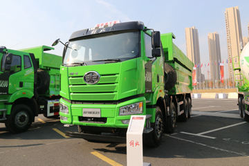 一汽解放 新J6P重卡 420马力 8X4 5.6米自卸车(CA3310P66K24L1T4AE5)
