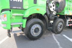 一汽解放 新J6P重卡 440马力 8X4 5.6米LNG渣土自卸车(国六)(CA3310P66M25L1T4E6)