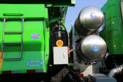 一汽解放 新J6P重卡 440马力 8X4 5.6米LNG渣土自卸车(国六)(CA3310P66M25L1T4E6)