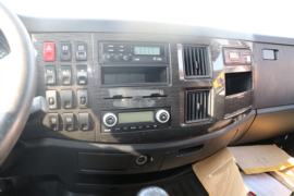 一汽解放底盘&nbsp;垃圾运输车驾驶室图片