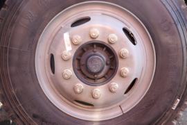 一汽解放底盘&nbsp;垃圾运输车底盘图片