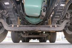 一汽解放 J6L 轻量化版 320马力 8X4 8方混凝土搅拌车(290后桥)(CA5310GJBP62K2T4E5)