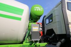 一汽解放 J6L 轻量化版 320马力 8X4 8方混凝土搅拌车(290后桥)(CA5310GJBP62K2T4E5)