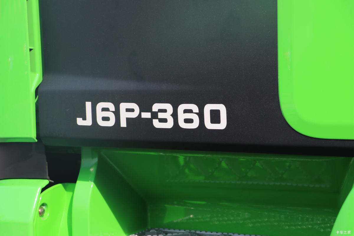 һ J6Pؿ 360 8X4 5.6ж()(CA3310P66K24L1T4E6)                                                