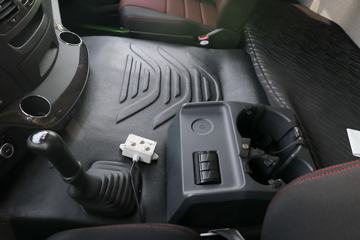 һ����� ��J6P�ؿ� 360���� 8X4 5.6��������ж��(����)ͼƬ