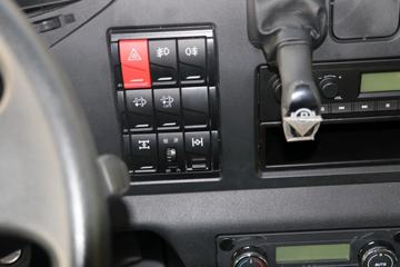һ����� ��J6P�ؿ� 360���� 8X4 5.6��������ж��(����)ͼƬ