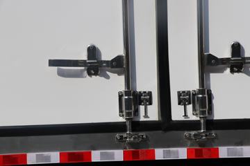 һ����� J6P �ʻݰ� 460���� 8X4 ��س�(CA5320XLCP66K24L7T4E6)ͼƬ