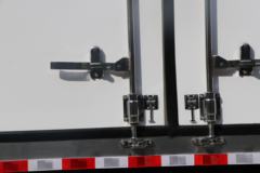 一汽解放 J6P 质惠版 460马力 8X4 冷藏车(CA5320XLCP66K24L7T4E6)