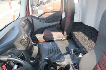 һ����� ��J6P 360���� 8X4 �泵��(CA5310JSQP66K2L6T4E6)ͼƬ