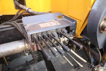 һ����� ��J6P 360���� 8X4 �泵��(CA5310JSQP66K2L6T4E6)ͼƬ