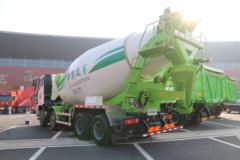 一汽解放 新J6P 440马力 8X4 LNG混凝土搅拌车(凌宇牌)(国六)(CA5310GJBP66M25L1T4E6)