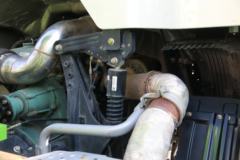 一汽解放 新J6P 440马力 8X4 LNG混凝土搅拌车(凌宇牌)(国六)(CA5310GJBP66M25L1T4E6)