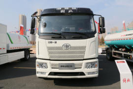 一汽解放底盘&nbsp;扫路车外观图片