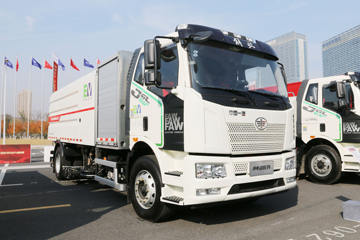 一汽解放 J6L 4X2 纯电动洗扫车(福龙马牌)(FLM5180TXCYJBEV)