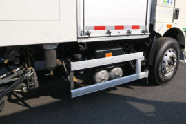 一汽解放底盘&nbsp;扫路车底盘图片