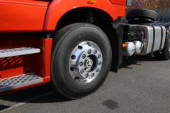 一汽解放 新J6P重卡 领航版 550马力 6X4 AMT自动挡牵引车(CA4250P66K25T1A1E5)