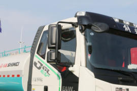 解放J6L&nbsp;清洗车外观图片