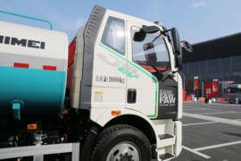 解放J6L&nbsp;清洗车外观图片