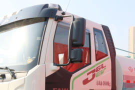 解放J6L&nbsp;清洗车外观图片