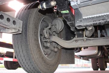 一汽解放 新J6L中卡 寒区版 240马力 4X2 6.8米厢式载货车(国六b)(CA5180XXYP62K1L4E6)图片