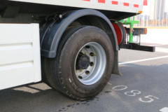 一汽解放 J6L 4X2 排半燃料电池洒水车底盘(CA1160P62K1L4E)