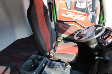 һ����� J6P 8X4 5.6���Ű봿�綯��ж(CA3310P66N142L4T4BEV)422.87kWhͼƬ