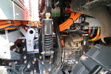 һ����� J6P 8X4 5.6���Ű봿�綯��ж(CA3310P66N142L4T4BEV)422.87kWhͼƬ