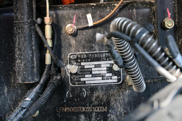 һ����� J6P 8X4 5.6���Ű봿�綯��ж(CA3310P66N142L4T4BEV)422.87kWhͼƬ