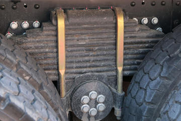 һ����� J6P 8X4 5.6���Ű봿�綯��ж(CA3310P66N142L4T4BEV)422.87kWhͼƬ