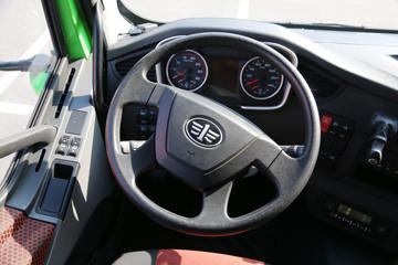 һ����� J6P 8X4 5.6���Ű봿�綯��ж(CA3310P66N142L4T4BEV)422.87kWhͼƬ