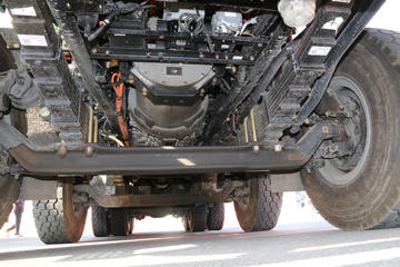 һ����� J6P 8X4 5.6���Ű봿�綯��ж(CA3310P66N142L4T4BEV)422.87kWhͼƬ