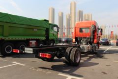 青岛解放 龙VH 2.0版 240马力 4X2 6.65米仓栅式载货车(CA5189CCYPK2L2E5A80)