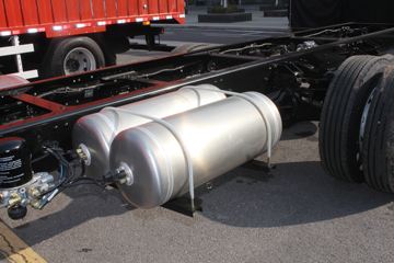 �ൺ��� ��VH 2.0�� 240���� 4X2 6.65�ײ�դʽ�ػ���(CA5189CCYPK2L2E5A80)ͼƬ