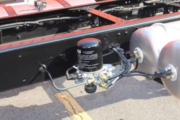 �ൺ��� ��VH 2.0�� 240���� 4X2 6.65�ײ�դʽ�ػ���(CA5189CCYPK2L2E5A80)ͼƬ