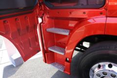 青岛解放 JH6重卡 领航版 440马力 6X4 LNG牵引车(国六)(CA4250P25K2T1NE6A80)