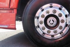 青岛解放 JH6重卡 领航版 440马力 6X4 LNG牵引车(国六)(CA4250P25K2T1NE6A80)