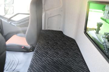 һ����� ��J6P�ؿ� 2020�� 390���� 6X4 5.6����ж��(CA3250P66K2L1T1AE5)ͼƬ