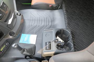 һ����� ��J6P�ؿ� 2020�� 390���� 6X4 5.6����ж��(CA3250P66K2L1T1AE5)ͼƬ