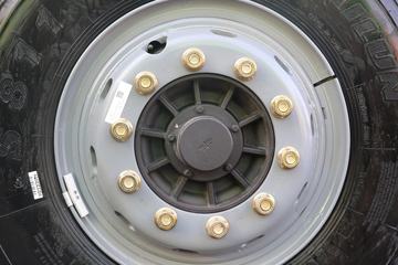 һ����� ��J6P�ؿ� 2020�� 390���� 6X4 5.6����ж��(CA3250P66K2L1T1AE5)ͼƬ