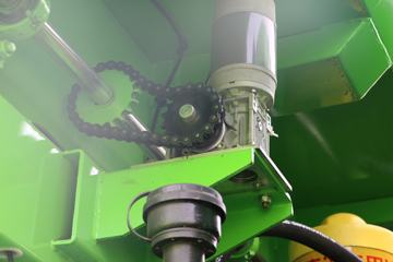 һ����� ��J6P�ؿ� 2020�� 390���� 6X4 5.6����ж��(CA3250P66K2L1T1AE5)ͼƬ