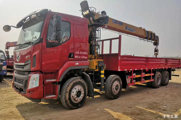 东风柳汽 乘龙H5 350马力 8X4 8.2米随车吊(程力威牌)