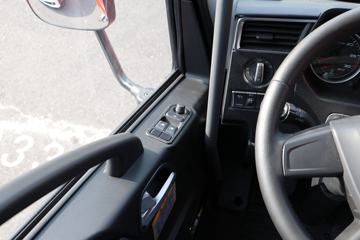 �ൺ��� JK6�п� 220���� 4X2 6.75�������ػ���(����)(CA1180P28K1L4E6)ͼƬ