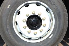 青岛解放 JK6中卡 220马力 4X2 6.75米栏板载货车(国六)(CA1180P28K1L4E6)
