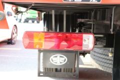 青岛解放 JK6中卡 220马力 4X2 6.75米栏板载货车(国六)(CA1180P28K1L4E6)