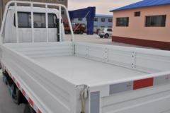 唐骏欧铃 小宝马 1.9L 102马力 3.63米单排栏板微卡(ZB1042BDD0V)