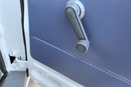 小宝马&nbsp;载货车驾驶室                                               图片