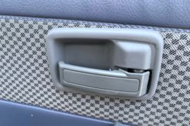 小宝马&nbsp;载货车驾驶室                                               图片