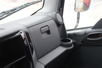 ��� ��VN 130���� 4.16�׵�����ʽ�Ῠ(CA5040XXYP40K56L2E5A84)ͼƬ